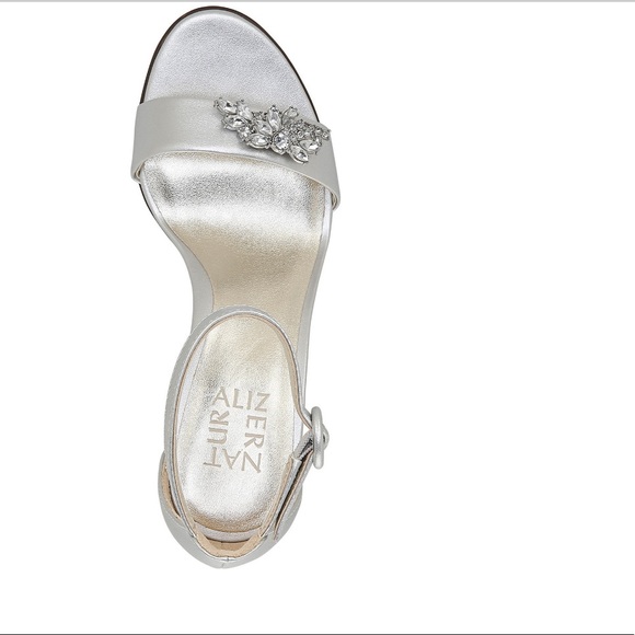 NWOT Naturalizer Women's KINSLEY 3 Pump Sandals Silver size 9 W - Picture 6 of 15